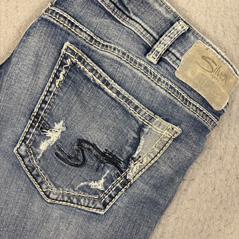 Silver Jeans Co Suki Mid Capri Women's 33 Medium Wash Denim Y2K